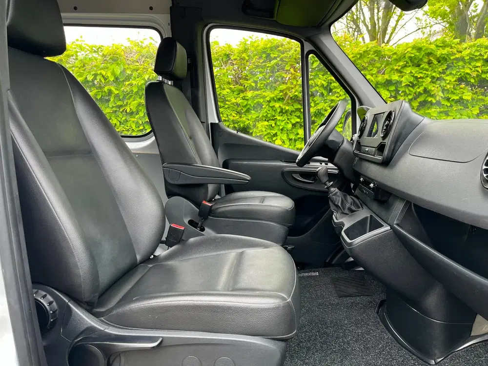 Mercedes-Benz Sprinter uit 2022, foto 10