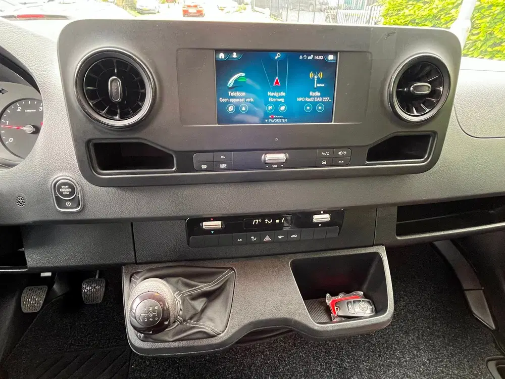 Mercedes-Benz Sprinter uit 2022, foto 7