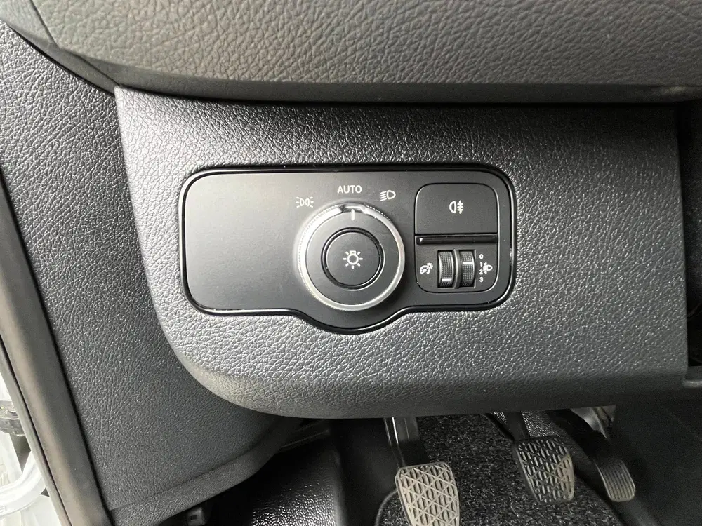 Mercedes-Benz Sprinter uit 2022, foto 8