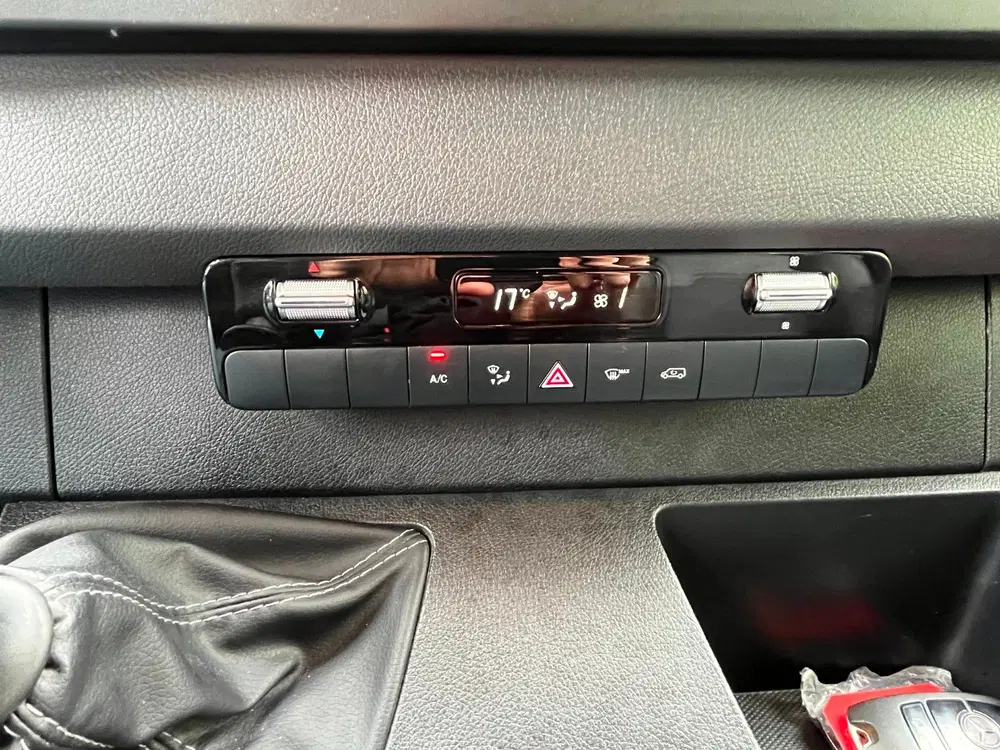 Mercedes-Benz Sprinter uit 2022, foto 9