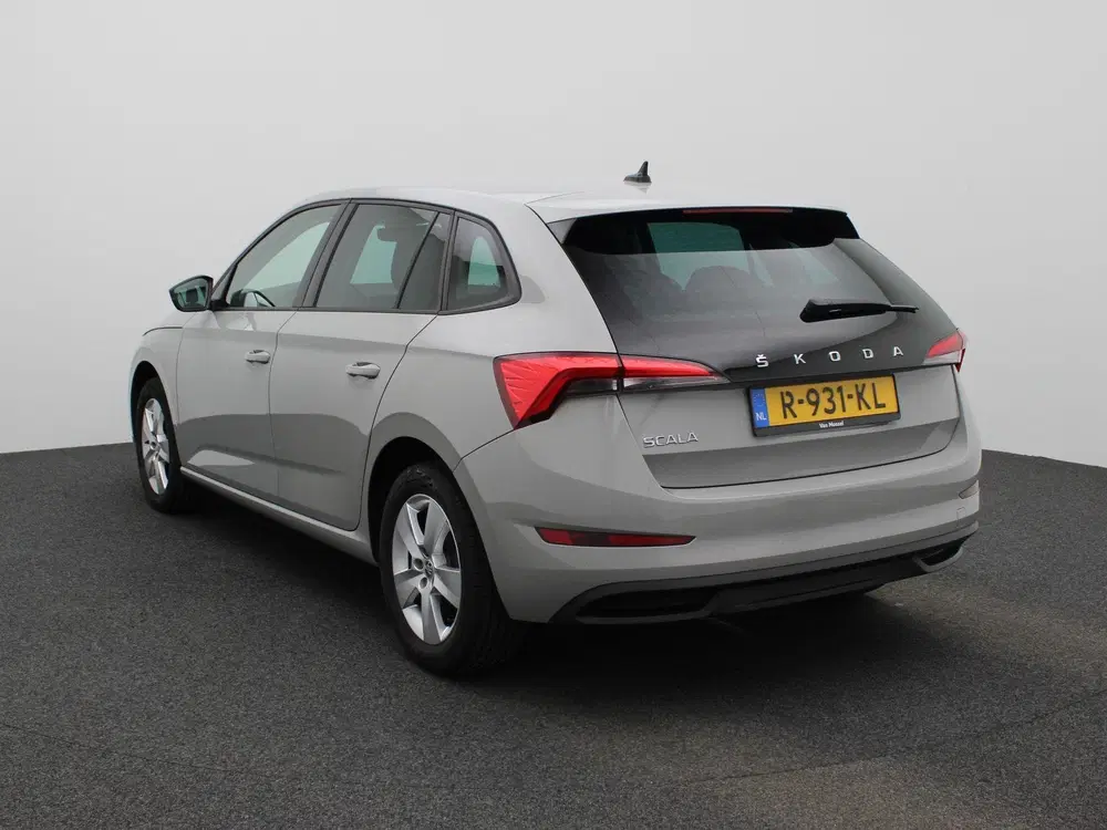 Skoda Scala 1.0 TSI Ambition uit 2022, foto 2