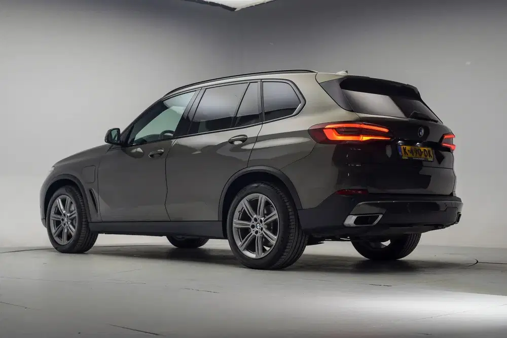 BMW X5 xDrive45e High Executive [ Luchtvering Tre uit 2020, foto 3