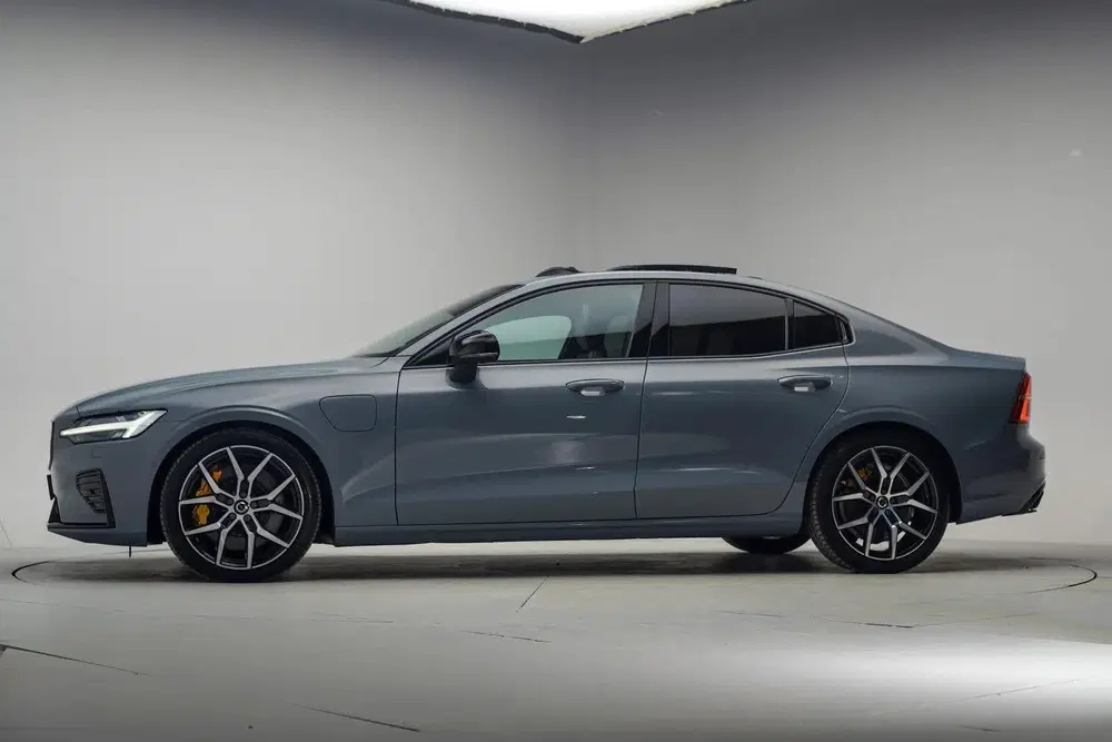 Volvo S60 2.0 Recharge T8 AWD 456pk Polestar Enginee uit 2022, foto 2
