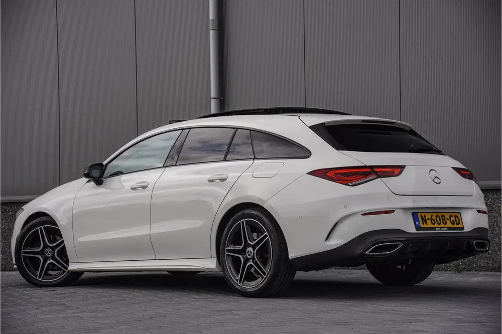 Mercedes-Benz CLA 180 AMG uit 2020, foto 3