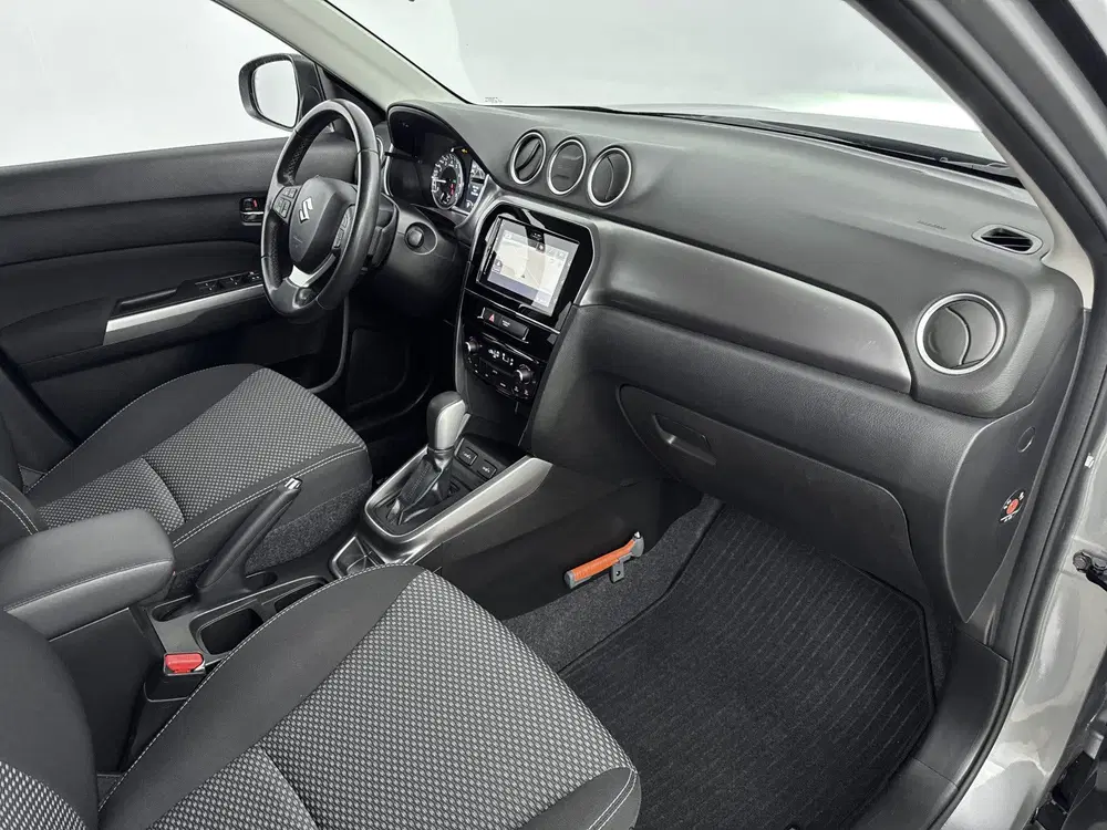 Suzuki Vitara 1.4 Boosterjet Select Smart Hybrid uit 2021, foto 6