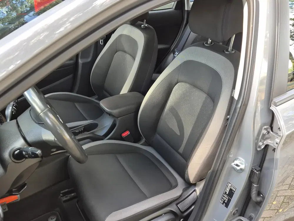 Hyundai KONA 1.0 T-GDI Comfort uit 2020, foto 11