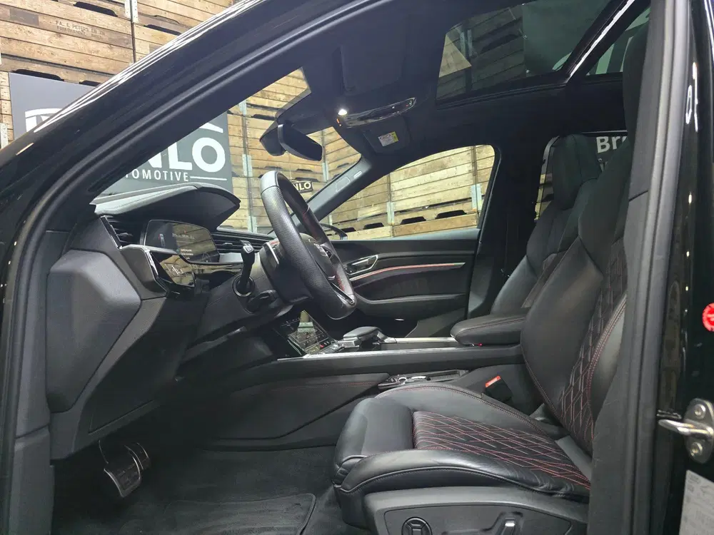 Audi Q8 50 quattro S Edition 95 kWh Pano Le uit 2023, foto 5