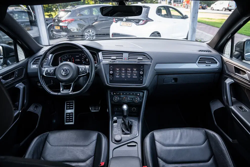 Volkswagen Tiguan Allspace 2.0 TSI 4Motion Highline 7p. uit 2020, foto 2