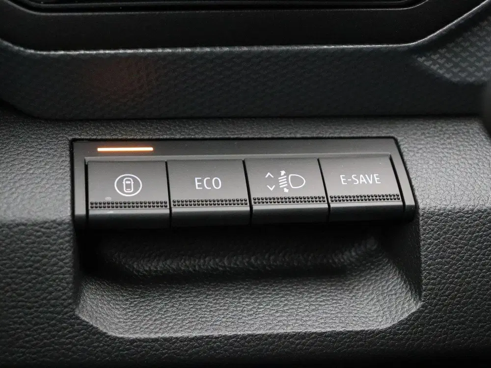 Dacia Duster 1.8 hybrid 155pk limited edition uit 2026, foto 14
