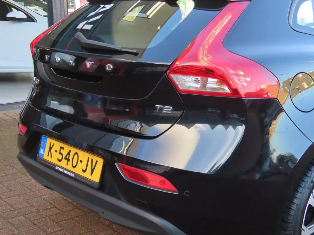 Volvo V40 2.0 T2 Navi LED 18" PDC Cruise Bluetooth uit 2019, foto 6