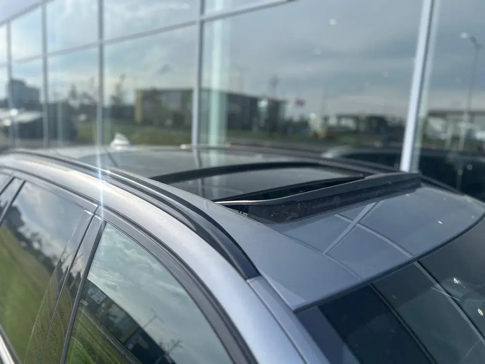 BMW 5-serie 530e Business Edition Plus PANO uit 2024, foto 2