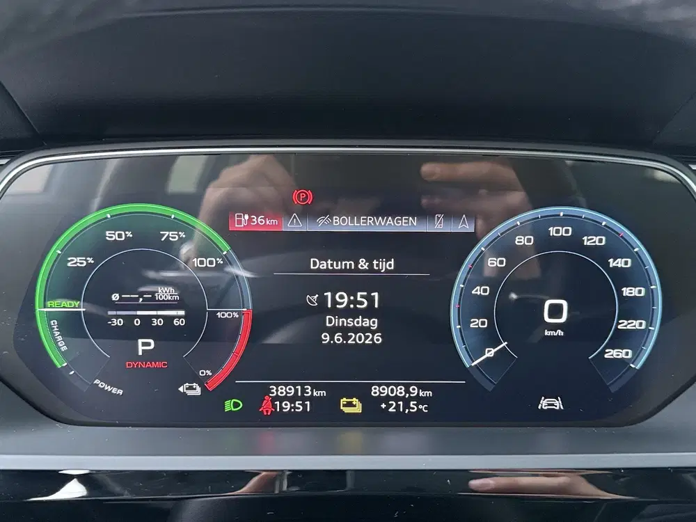 Audi e-tron 50 quattro edition 71 kWh uit 2022, foto 11