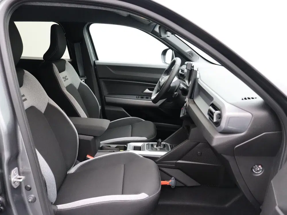 Dacia Duster 1.8 hybrid 155pk limited edition uit 2026, foto 11