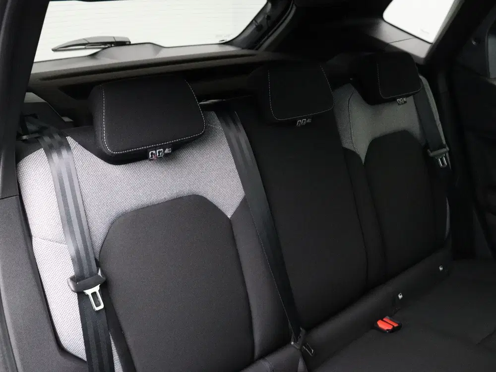 Dacia Duster 1.8 hybrid 155pk limited edition uit 2026, foto 9