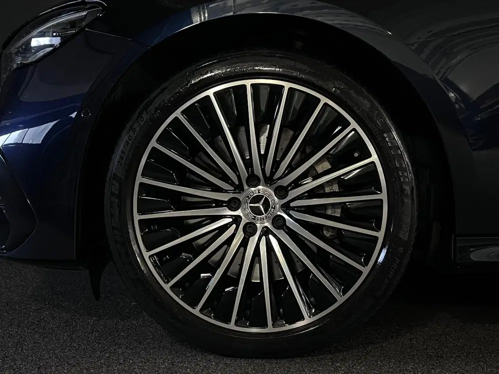 Mercedes-Benz E-Klasse 300 e AMG Line Pano uit 2024, foto 11