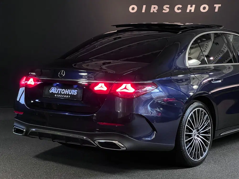 Mercedes-Benz E-Klasse 300 e AMG Line Pano uit 2024, foto 4