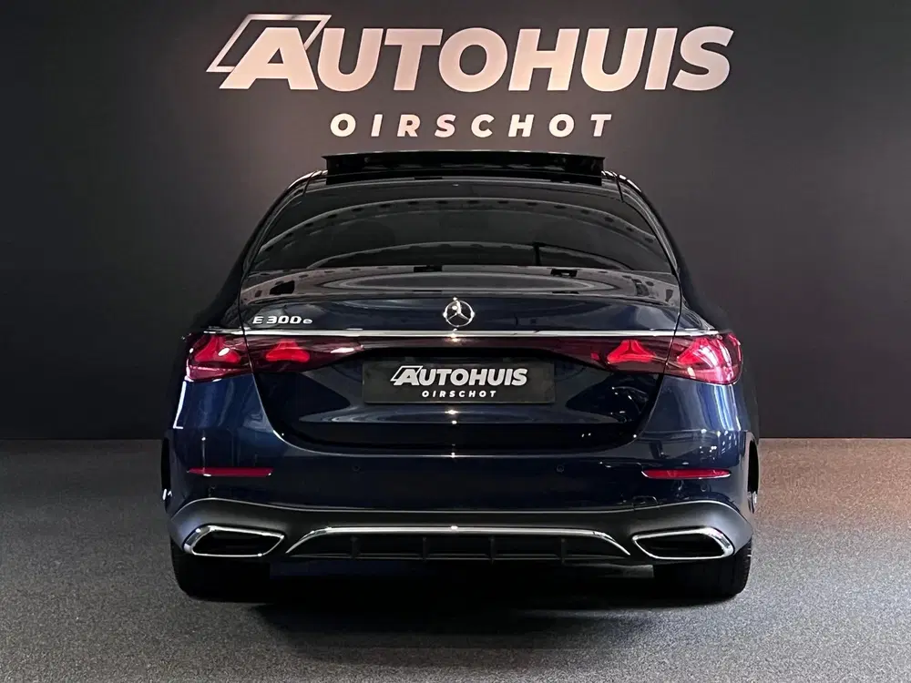 Mercedes-Benz E-Klasse 300 e AMG Line Pano uit 2024, foto 8