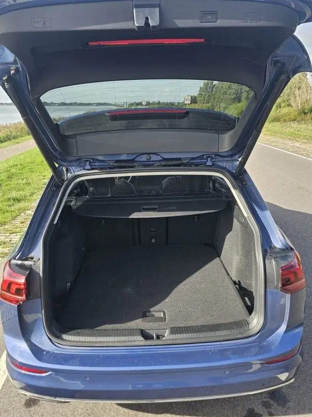 Volkswagen Golf 1.5 eTSI R-Line Edition uit 2024, foto 14