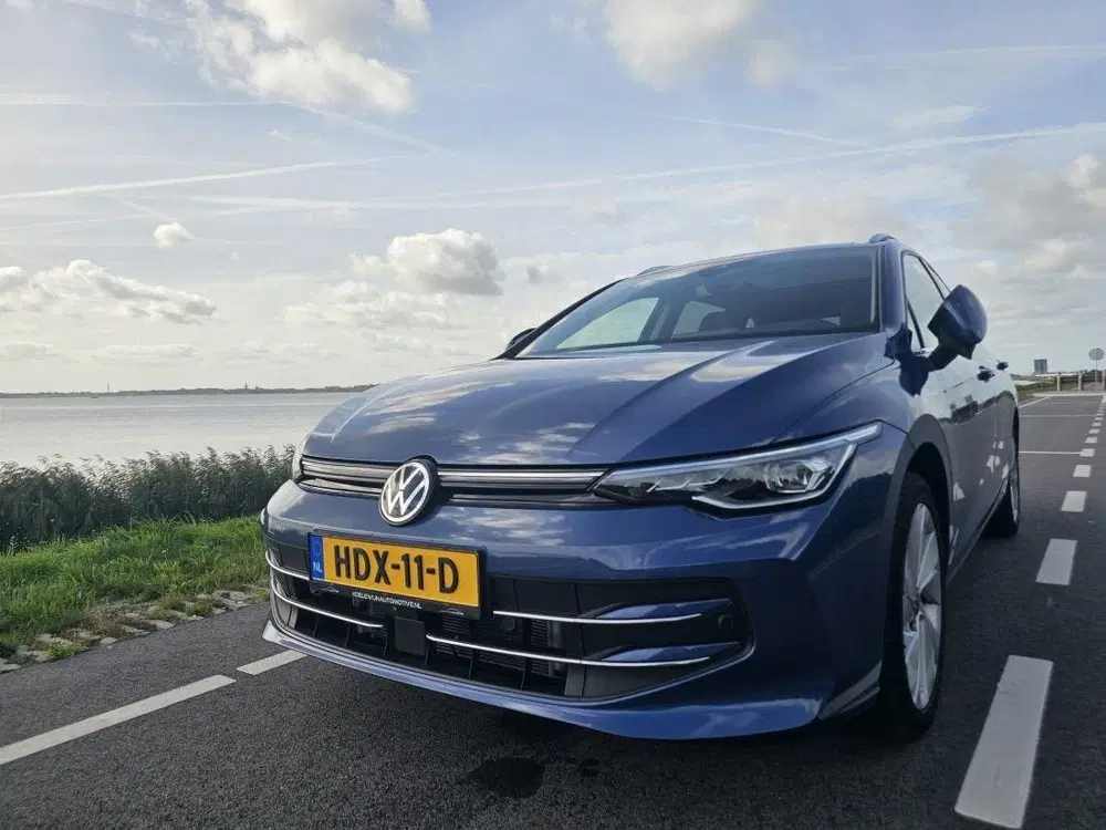 Volkswagen Golf 1.5 eTSI R-Line Edition uit 2024, foto 8