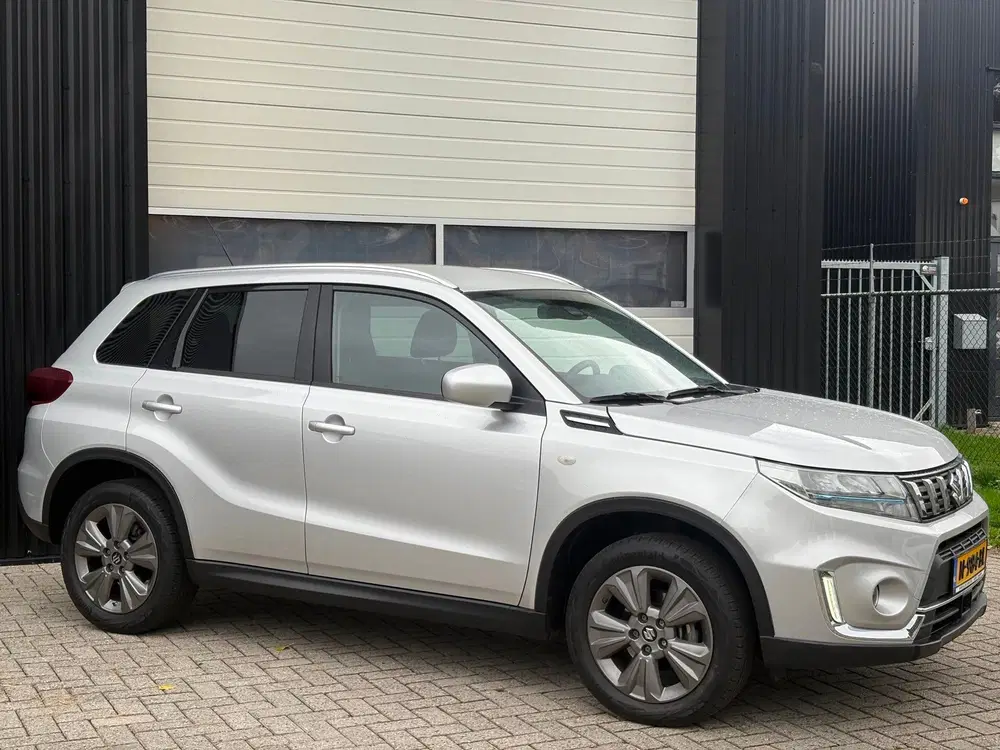 Suzuki Vitara 1.4 Boosterjet Select Smart Hybrid uit 2020, foto 14