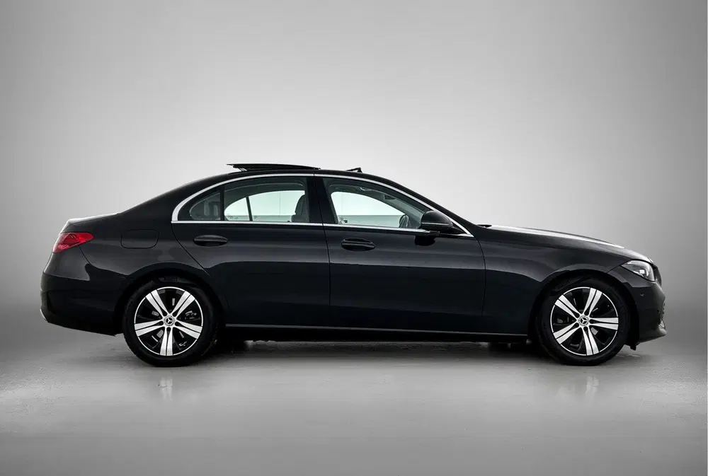 Mercedes-Benz C-Klasse 180 Luxury Line uit 2021, foto 14
