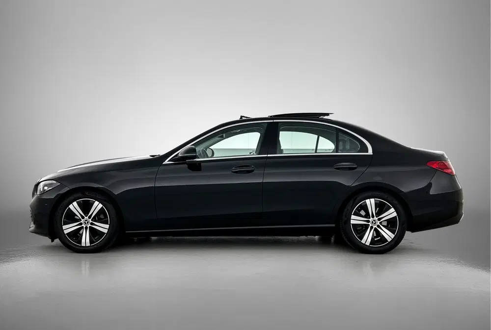 Mercedes-Benz C-Klasse 180 Luxury Line uit 2021, foto 3