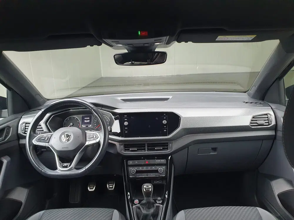 Volkswagen T-Cross 1.0 TSI R-Line CAMERA uit 2019, foto 3