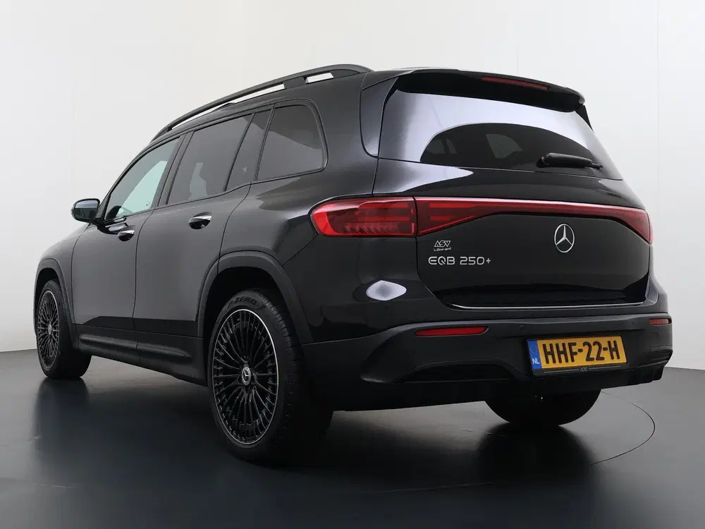Mercedes-Benz EQB 250+ AMG Line 71 kWh uit 2025, foto 5