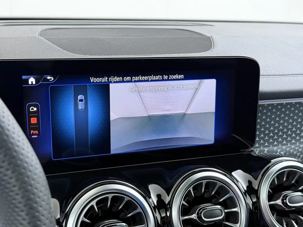 Mercedes-Benz EQB 250+ AMG Line 71 kWh uit 2025, foto 8