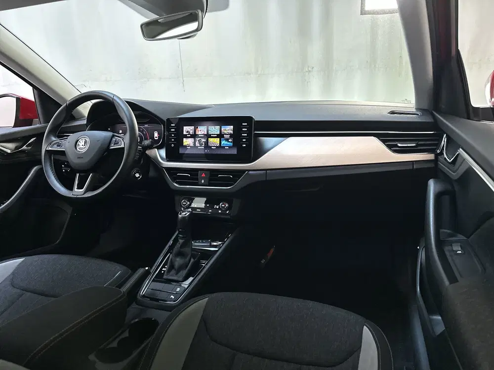 Skoda Scala 1.0 TSI 116pk DSG Business Edition Stoelve uit 2020, foto 2