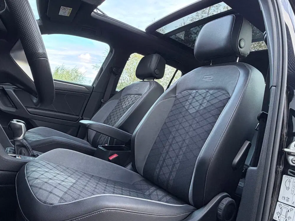 Volkswagen Tiguan 1.5 TSI R-Line Pano uit 2024, foto 10
