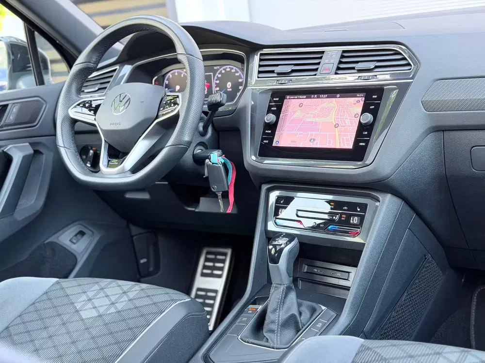 Volkswagen Tiguan 1.5 TSI R-Line Pano uit 2024, foto 15