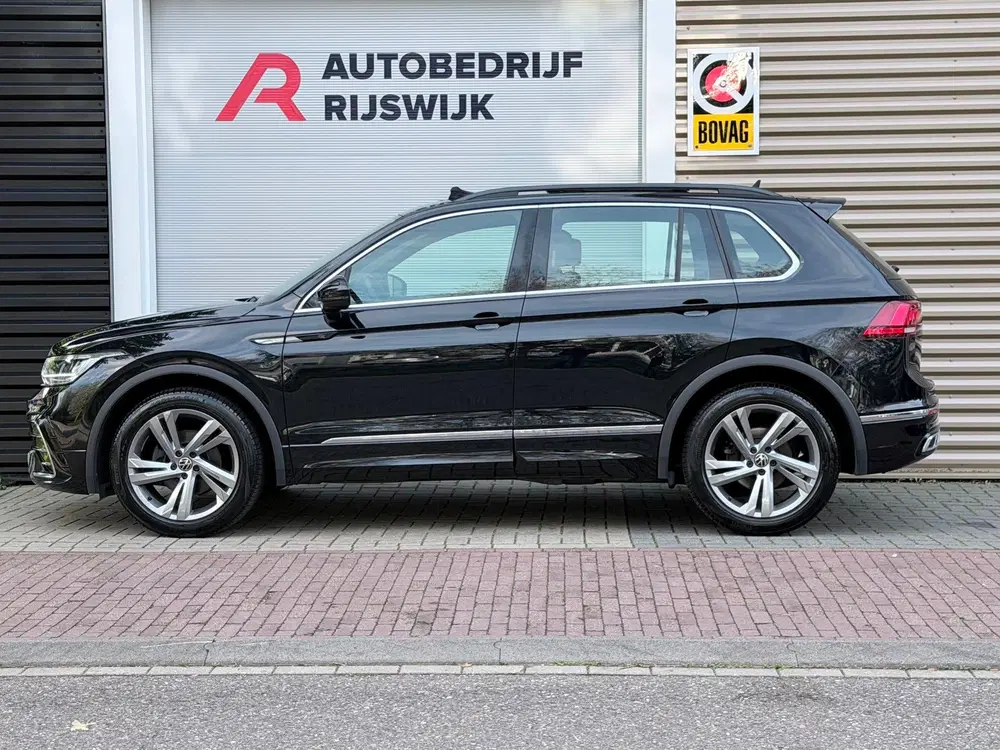 Volkswagen Tiguan 1.5 TSI R-Line Pano uit 2024, foto 2