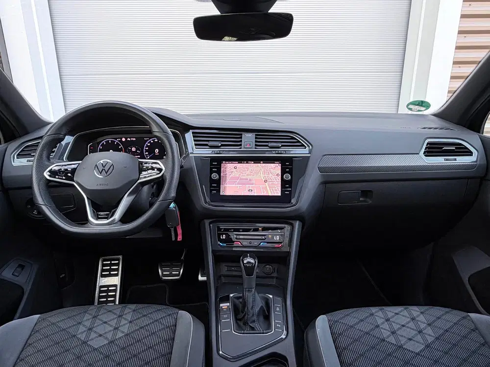 Volkswagen Tiguan 1.5 TSI R-Line Pano uit 2024, foto 9