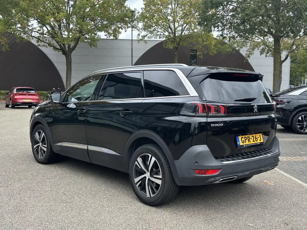 Peugeot 5008 1.2 PureTech GT 7 PERSOONS uit 2022, foto 11