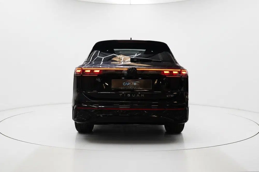 Volkswagen Tiguan 1.5 eTSI 3x R Line PANO IQ HEAD UP H&K 360 uit 2024, foto 7