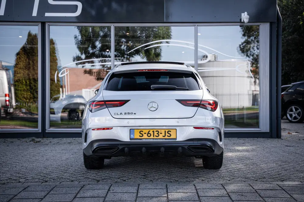 Mercedes-Benz CLA 250 e Premium Plus uit 2020, foto 11