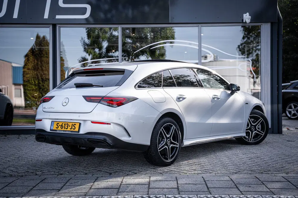 Mercedes-Benz CLA 250 e Premium Plus uit 2020, foto 12