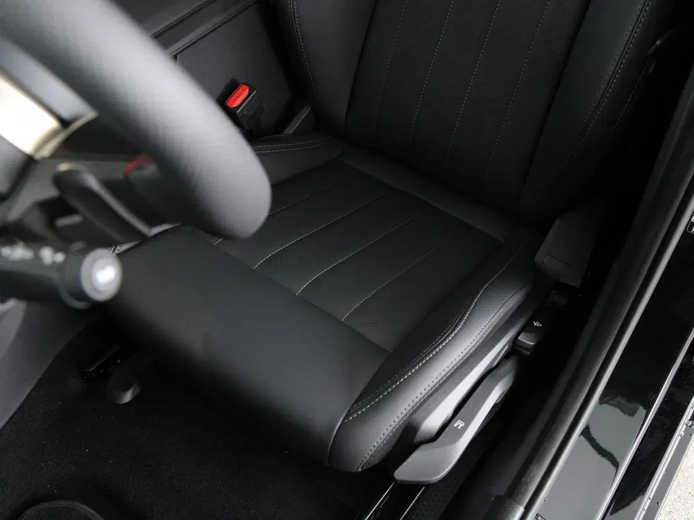 Mini John Cooper Works Cooper C John Cooper Works Pakket M (bj 20 uit 2026, foto 14