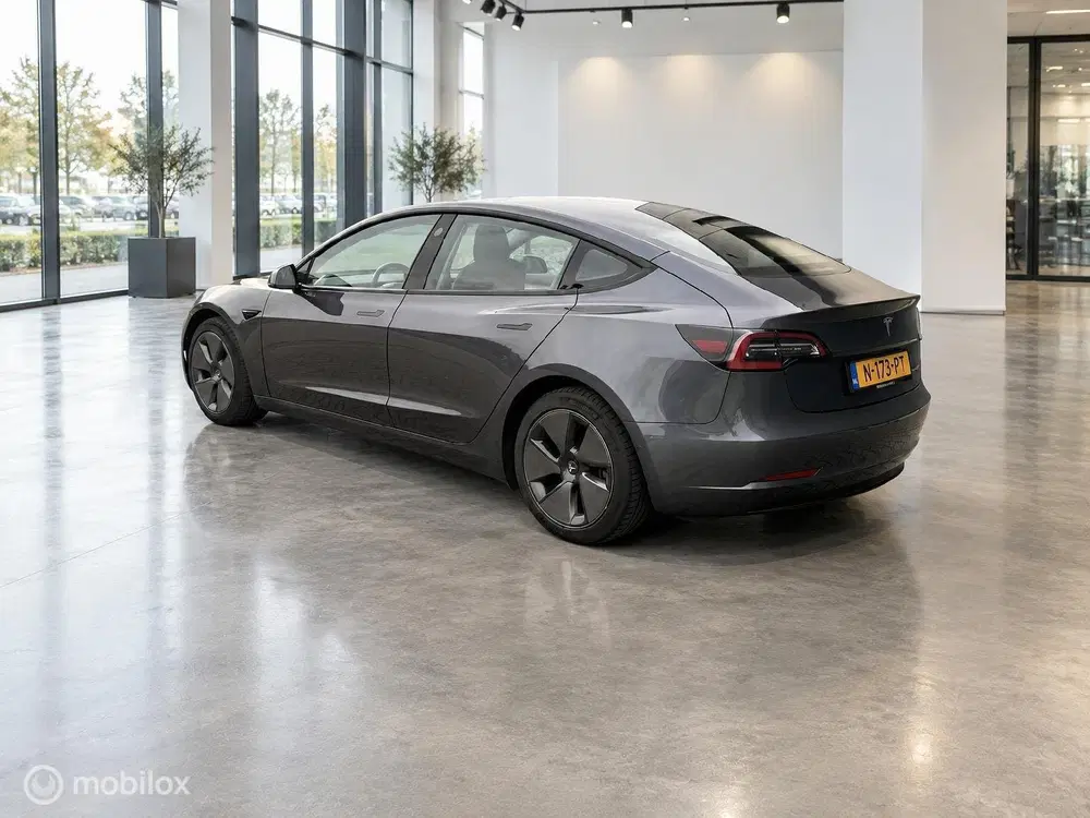 Tesla Model 3 Long Range AWD 75kWh uit 2021, foto 7