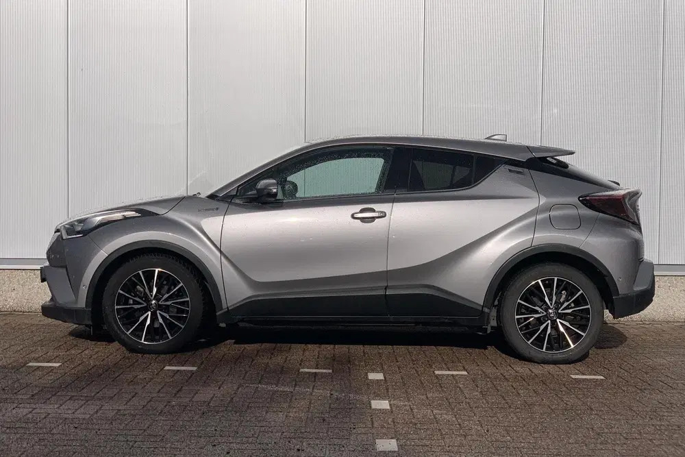 Toyota C-HR 1.8 Hybrid Executive uit 2019, foto 4