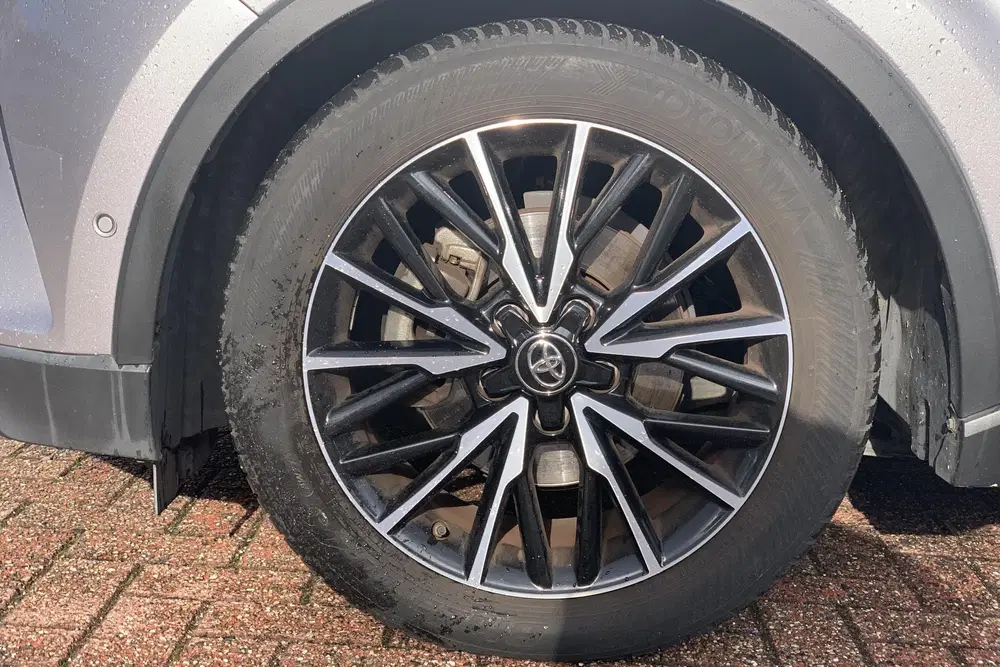 Toyota C-HR 1.8 Hybrid Executive uit 2019, foto 6