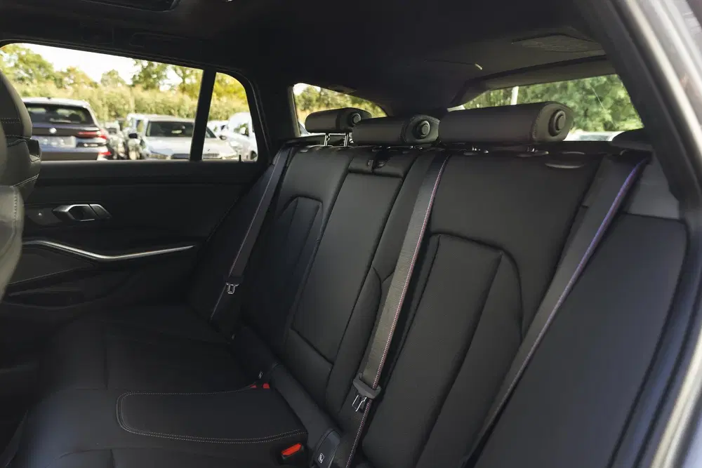 BMW 3-serie 330e M Sport Automaat uit 2026, foto 15
