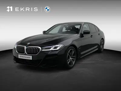 BMW 5-serie Sedan 530i High Executive uit 2020