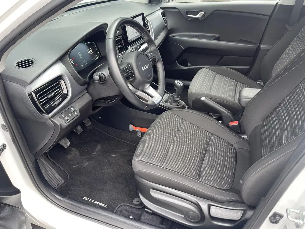 Kia Stonic 1.0 T-GDi MHEV DynamicLine Navigatie uit 2024, foto 10