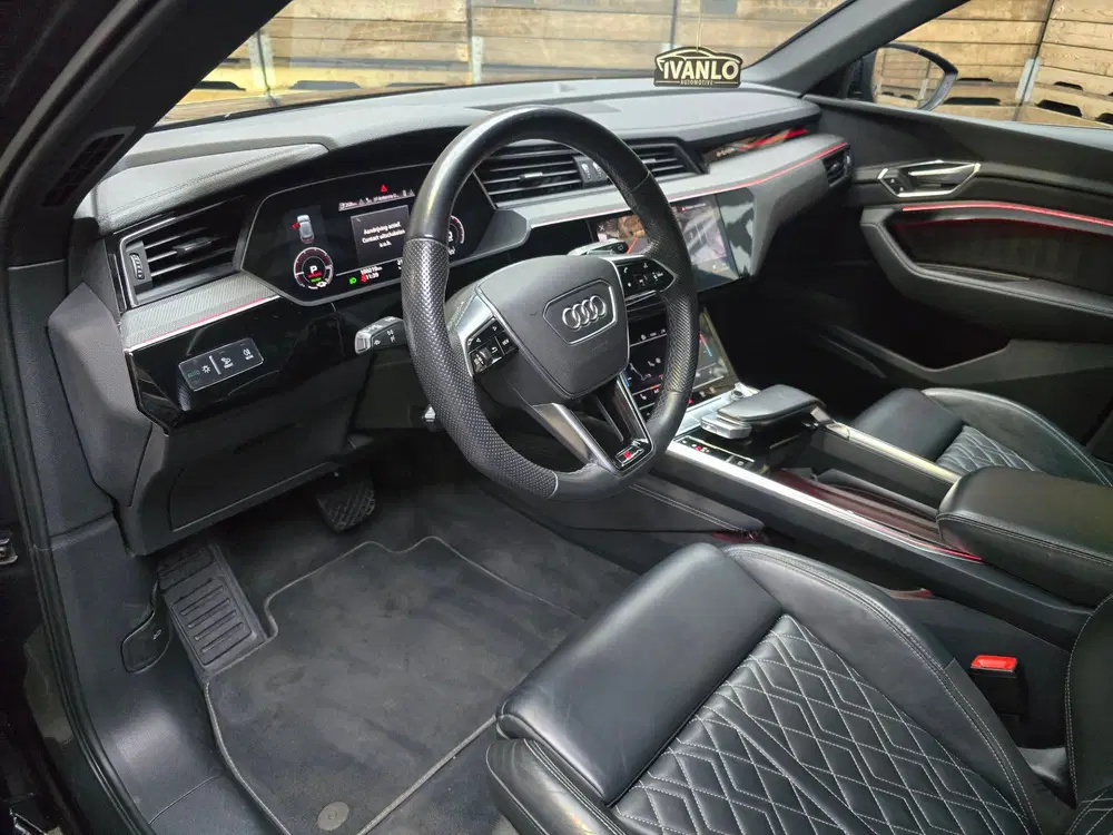 Audi e-tron S quattro 95 kWh 503PK Pano Leder Softclos uit 2022, foto 3