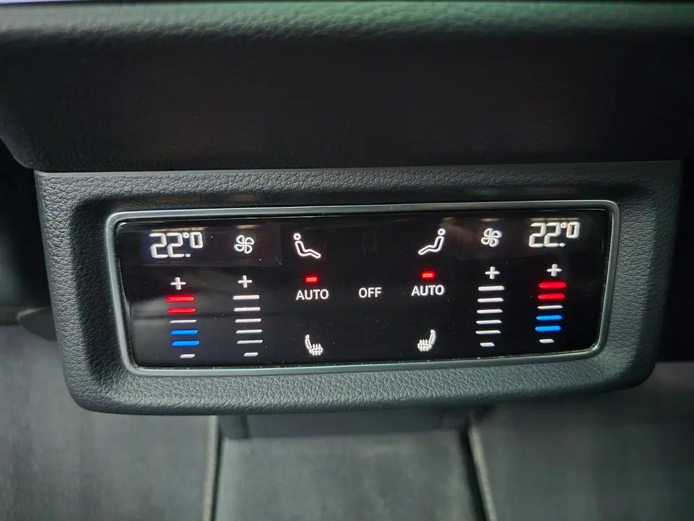 Audi e-tron S quattro 95 kWh 503PK Pano Leder Softclos uit 2022, foto 8