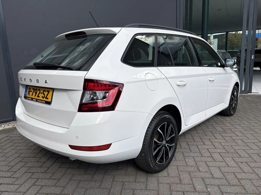 Skoda Fabia 1.0 TSI Ambition Airco uit 2022, foto 4