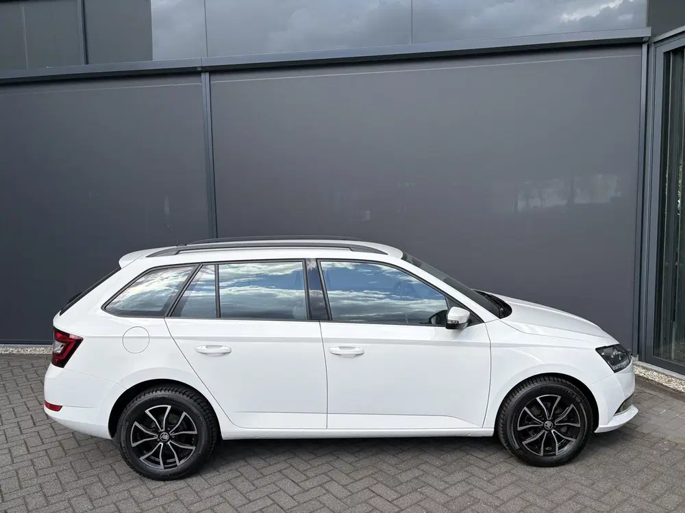 Skoda Fabia 1.0 TSI Ambition Airco uit 2022, foto 7