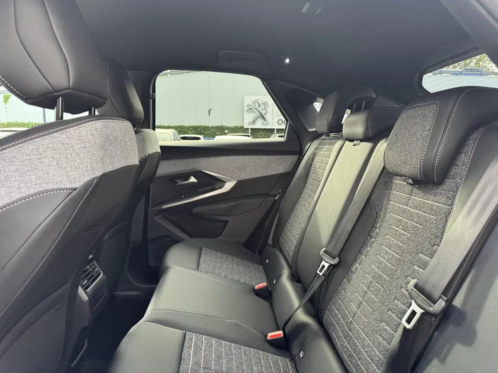 Peugeot 3008 1.6 plug-in Hybrid 225 Allure uit 2026, foto 9